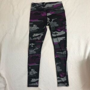 Tapout Leggings black camouflage size 8 0126